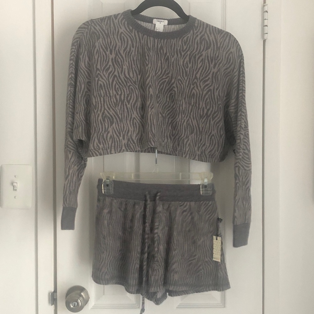 🆕Forever 21 Pajama Set, Size Small